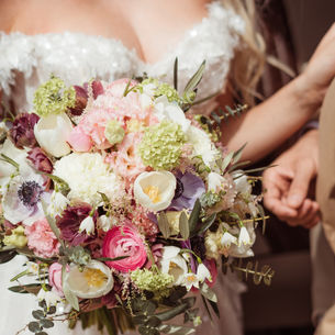 Svatba v zahraničí versus svatba v Čechách: Jak vybrat to správné místo pro váš velký den