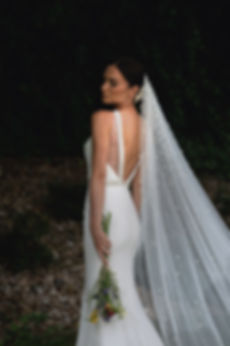 Elegantní svatební závoj ivory s umělými perličkami po celé délce