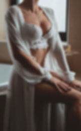 Luxusní šifonový župan pro ženy v bílé barvě, lehký a smyslný styl