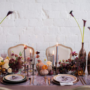 Svatební barvy roku 2025: Inspirace pro vaši vysněnou svatbu