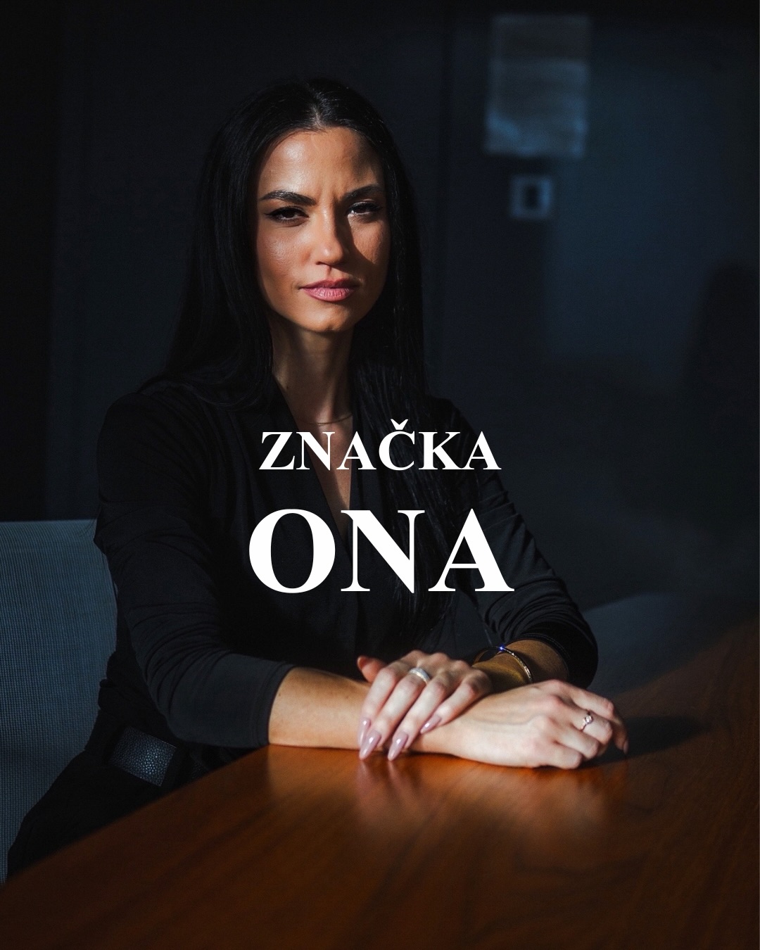 Síla. Disciplína. Autenticita.
S @alzbetkaoveckovaofficial jsme si povídali o věcech, které nejsou vidět na první pohled.
O každodenní práci na sobě.
O hranicích, které si člověk musí nastavit.
O ženskosti, která nemusí nic dokazovat.
Rozhovor není o číslech, dosazích ani výkonech.
Je o cestě. O vnitřní síle. O tom, co zůstává, když zhasnou světla a kamera se vypne.
Celý rozhovor najdete na našem blogu 🤍👉🏻 www.divinite.cz