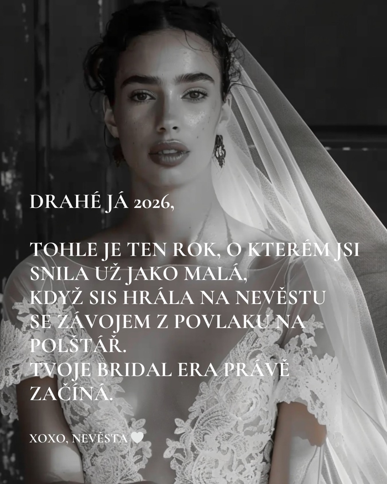 Nedávno jsem vedla rozhovor s @baruxx.lukasevic , který mi zůstal v hlavě. 🤍
Mluvily jsme o tom, že české nevěsty si oproti těm zahraničním často nedovolí naplno prožít svou bridal era – ten mezní čas, který začíná okamžikem zasnoubení. A kolik krásy se v tom čekání skrývá..
Proto je tohle moje pozvání pro všechny nevěsty roku 2026:
Nechte přípravy stát se součástí příběhu.
Vychutnávejte si výběr, snění i malé rituály.
Tahle sezóna není jen o svatebním dni.
Je o proměně.
Je to vaše bridal era. ✨🤍